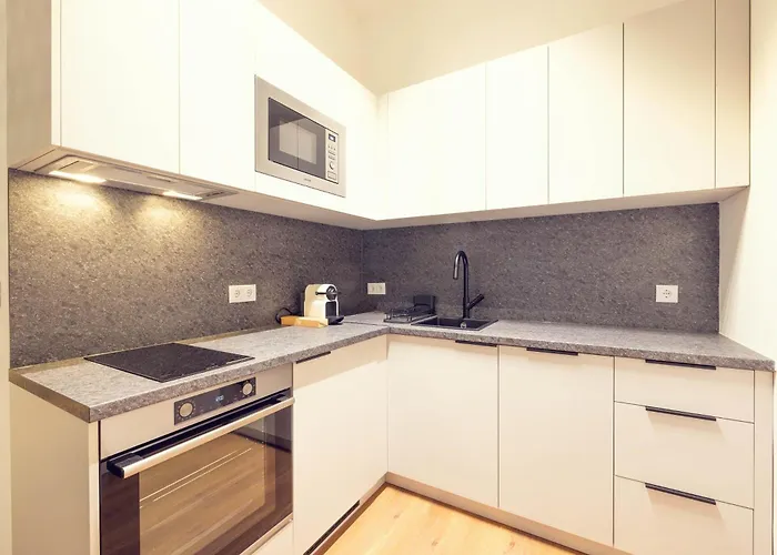 Leonart Living 11 Apartment *